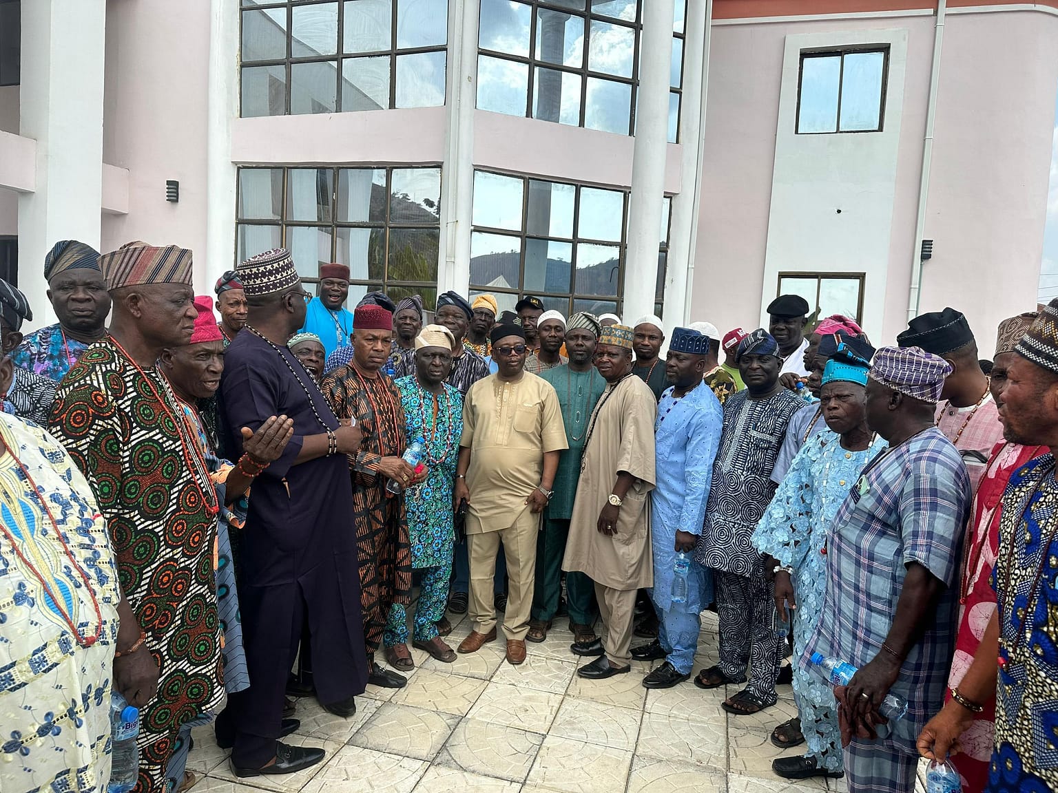 Ikare Akoko chiefs back Ipinsagba for second term, laud projects